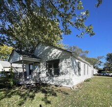 Building Photo - 15 Denovion Ct