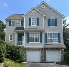 Building Photo - 246 Winding Hill Dr