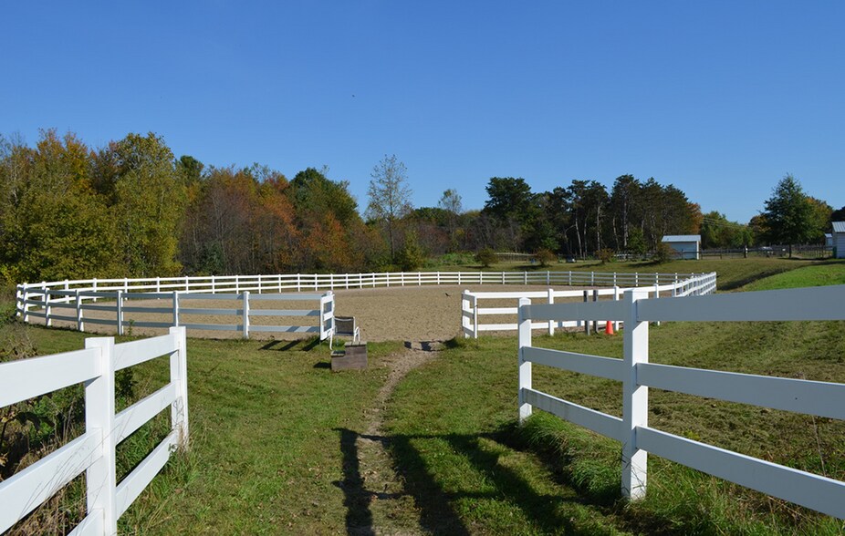 Horse property - 424 Creek Farm Road
