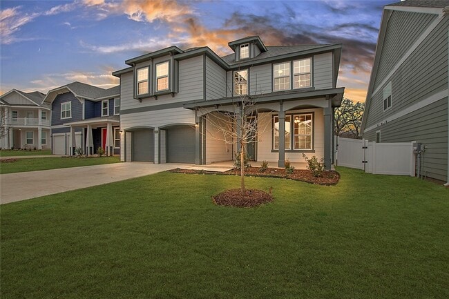 Building Photo - 1605 Katharina Ave