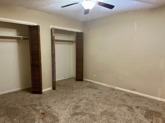 Building Photo - 201 Hickory Hill Dr