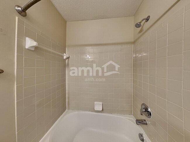 Building Photo - 7233 Hillmont Dr