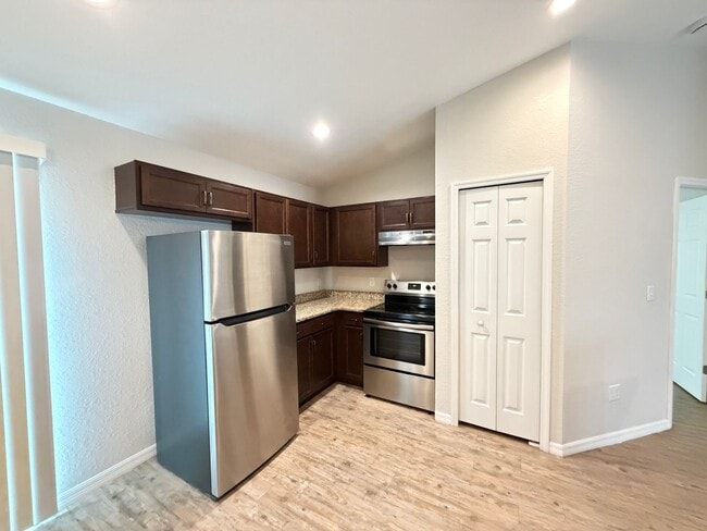 Building Photo - Awesome 3 BD/2BA Home in Beautiful Ocala!!!