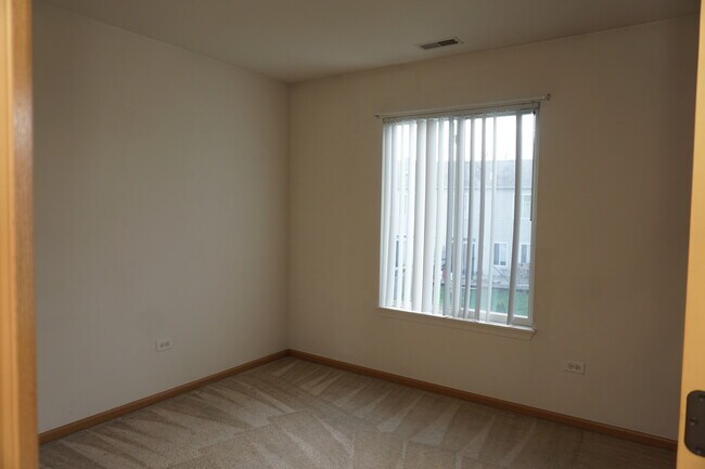 Building Photo - 407 Waubonsee Drive