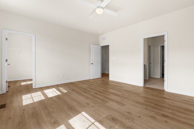 Building Photo - 2406 Ownby Ln