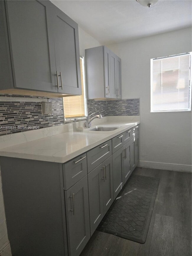 Building Photo - 2111 NW 26th Ave