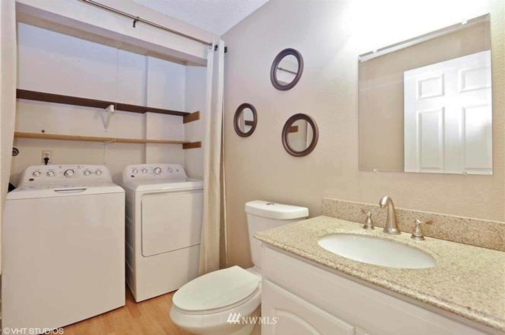 Building Photo - 2503 NE 4th St