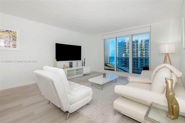 Building Photo - 2301 Collins Ave