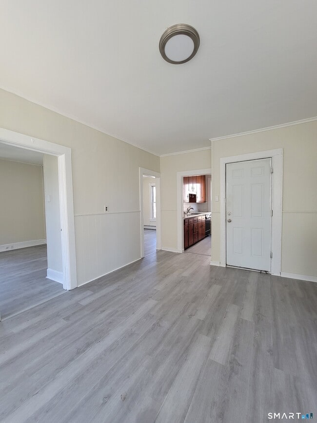 Building Photo - 21 Lewiston Ave