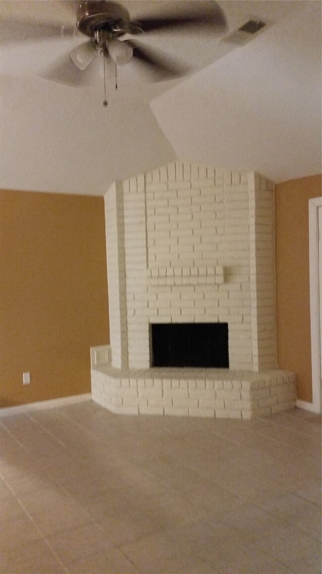Building Photo - 10927 Wilkenburg Dr