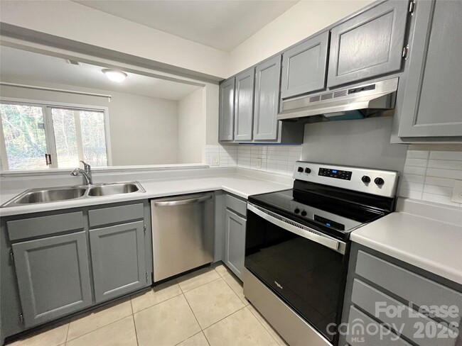 Building Photo - 2901 Iron Gate Ln