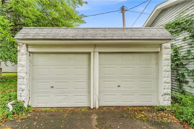 Building Photo - 4723 E 94th St