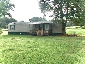 Building Photo - 3925 Wilkesboro Hwy