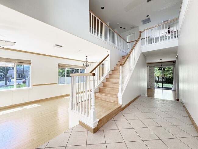 Building Photo - Spacious Ewa Beach Home with Central A/C