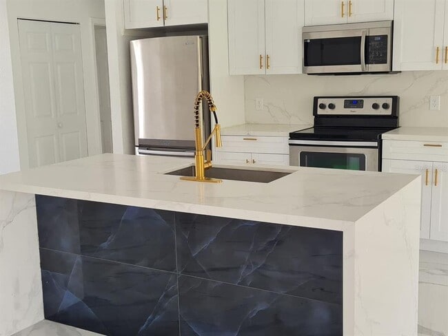 Building Photo - 25892 Aysen Dr