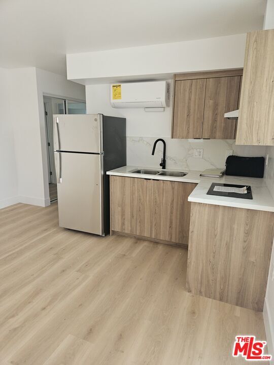 Building Photo - 3207 W 18th St