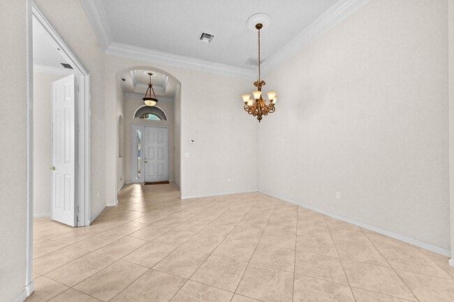 Building Photo - 6823 Fabiano Cir