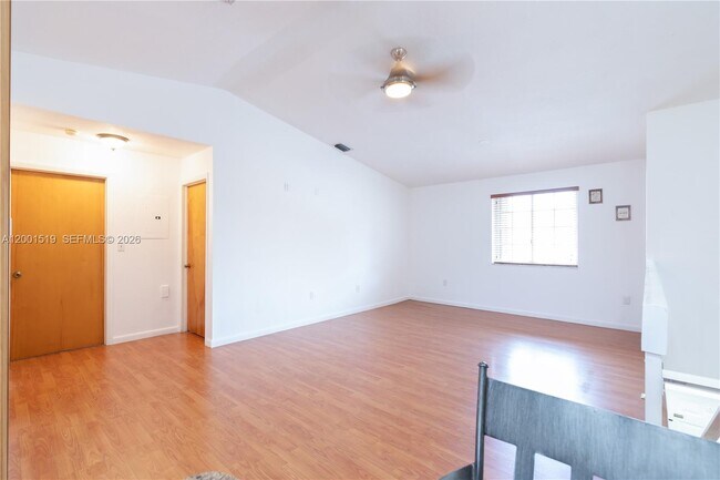 Building Photo - 10017 W Okeechobee Rd