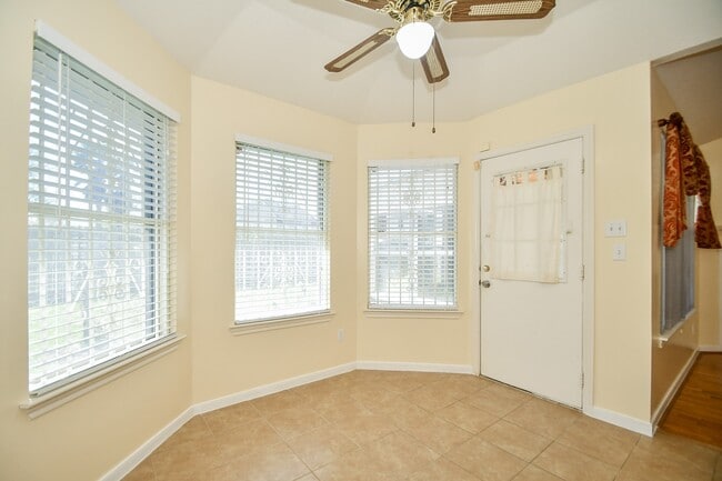 Building Photo - 12415 Fox Trace Ln