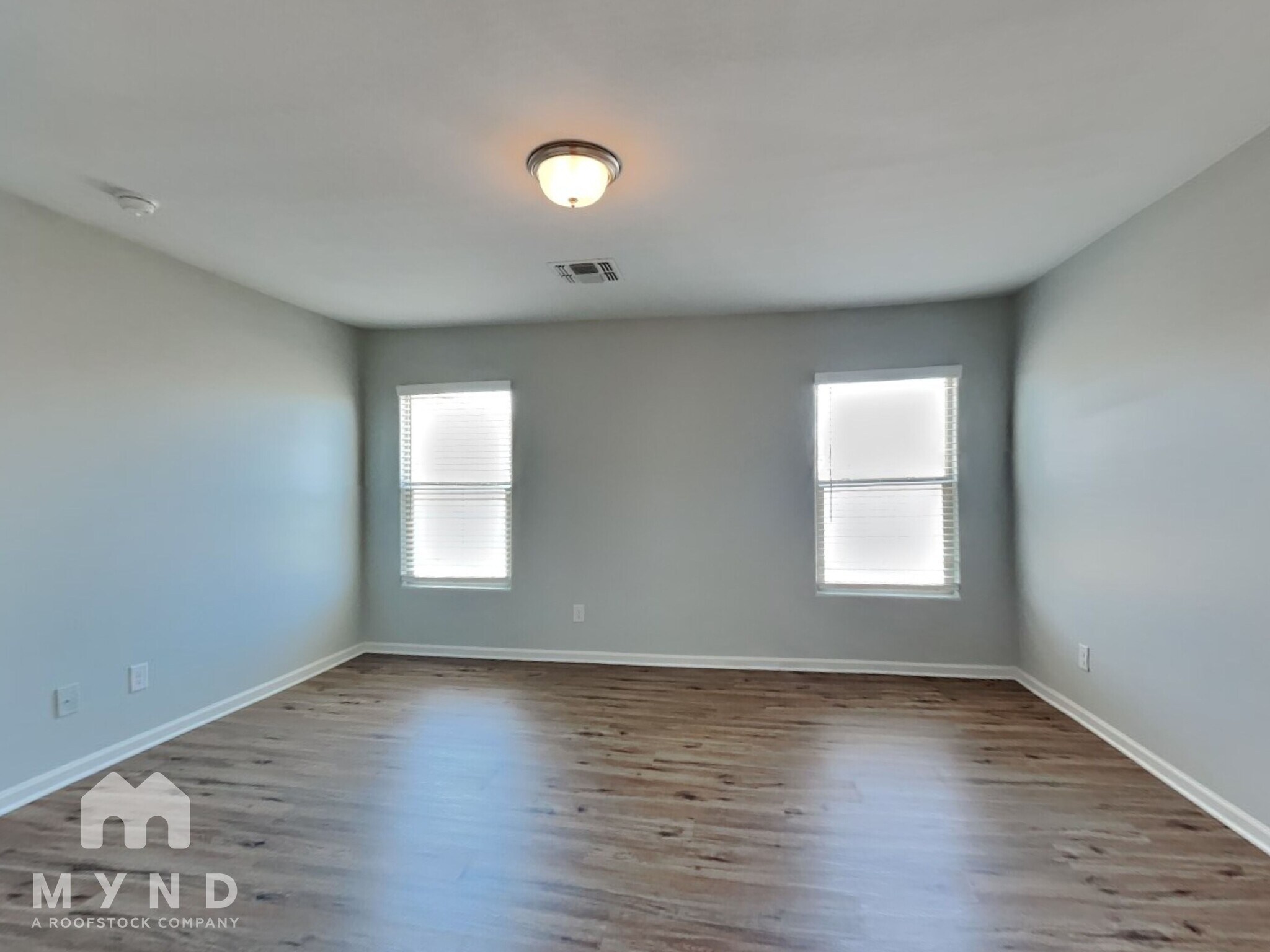 Building Photo - 2383 Oakmont Ln
