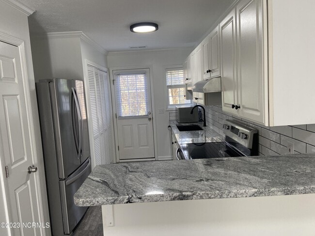 Building Photo - 338 Emerald Cove Ct