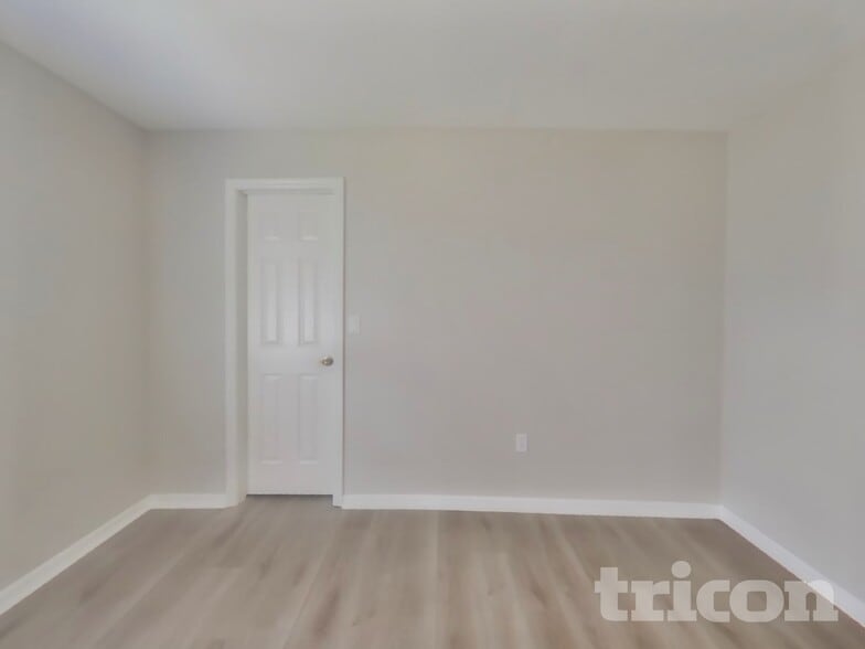 Building Photo - 26429 Asuncion Dr