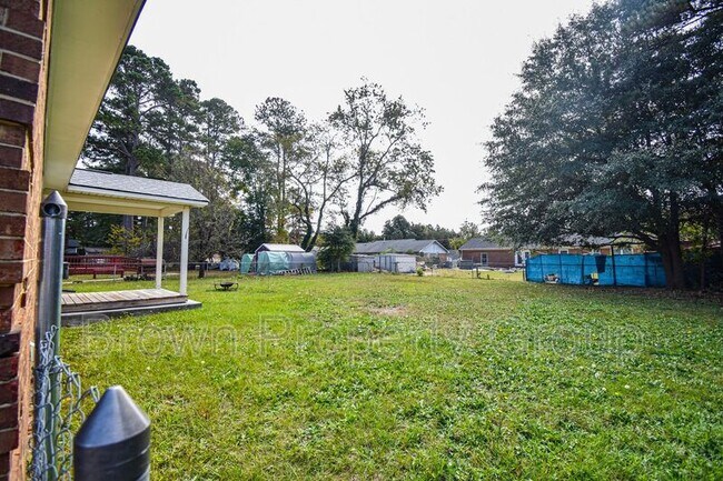 Building Photo - 4715 Beaufort Dr