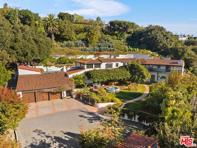 Building Photo - 1744 Reedvale Ln