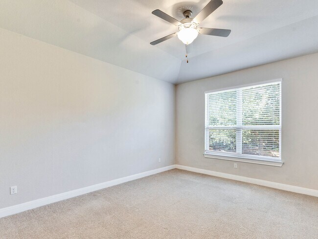 Building Photo - 2304 Abilene Ln