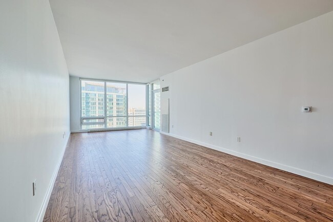 Building Photo - 20 Newport Pkwy