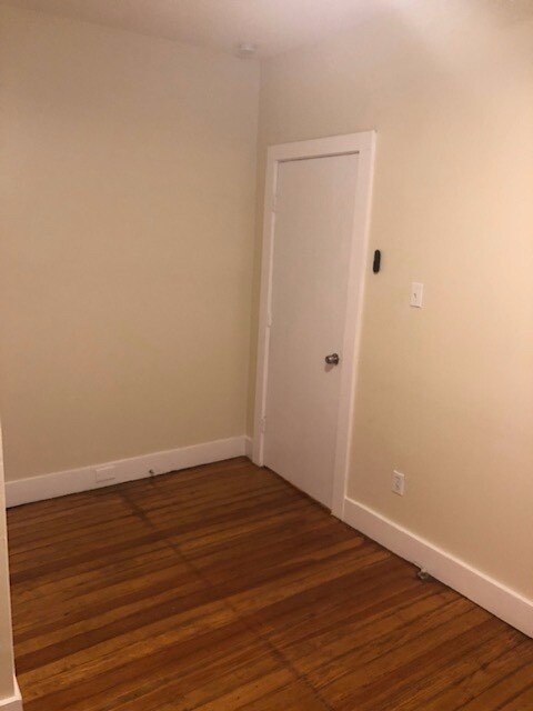 Building Photo - 1/1 Hidden Gem near Pearl