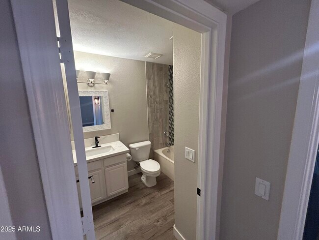 Building Photo - 1611 W Musket Way