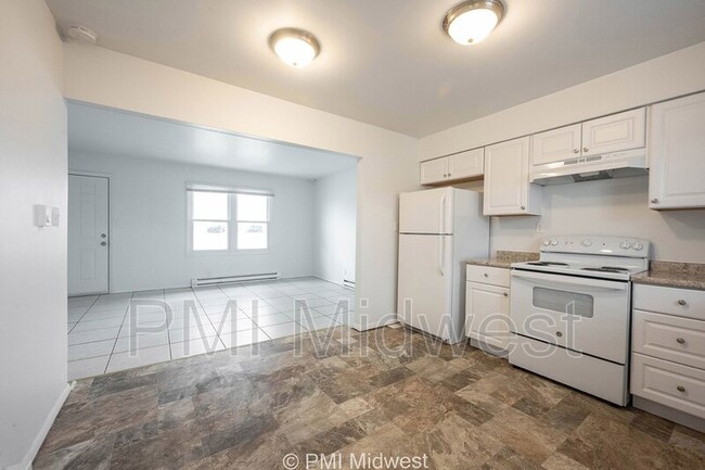 Building Photo - 4881 300W