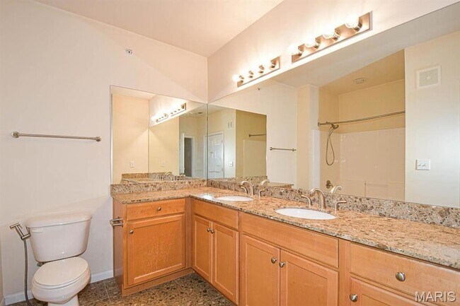 Building Photo - 1270 Strassner Dr