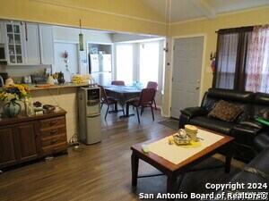 Building Photo - 4815 Sorrento