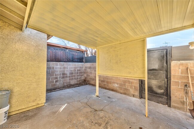 Building Photo - 3912 Torsby Pl