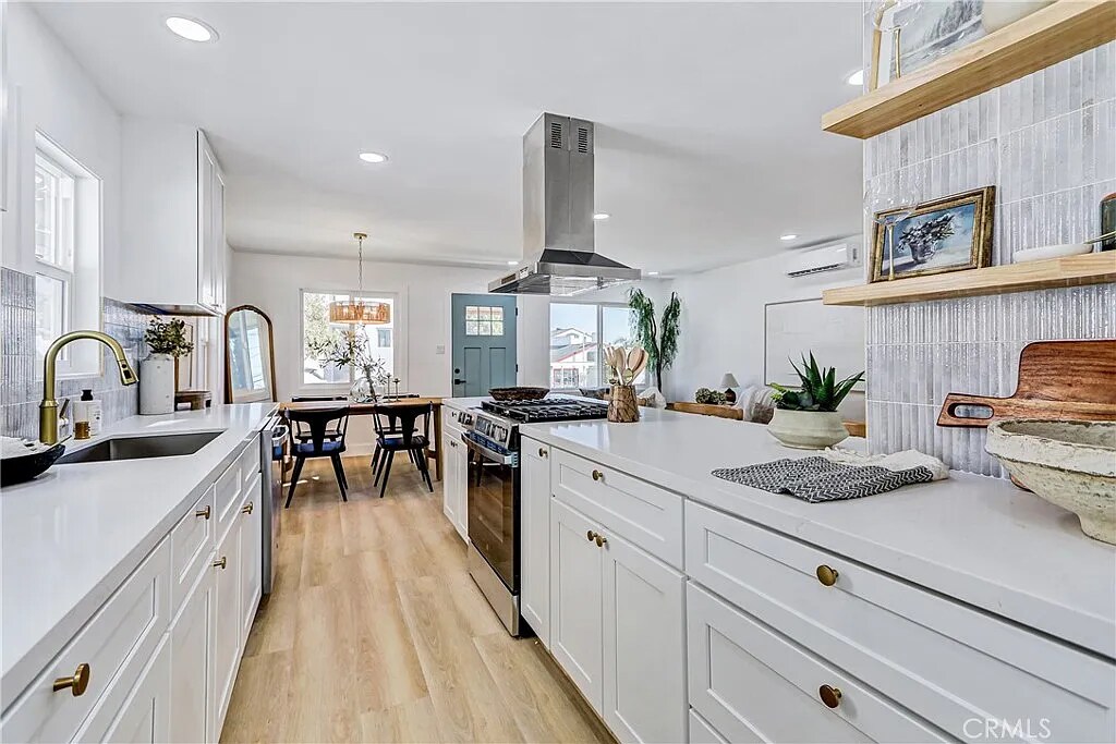 Building Photo - 1706 2nd St