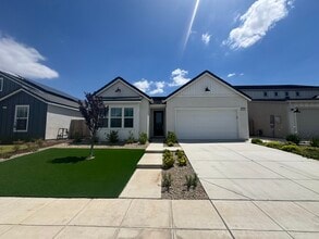 Building Photo - 1083 Traverse Dr S