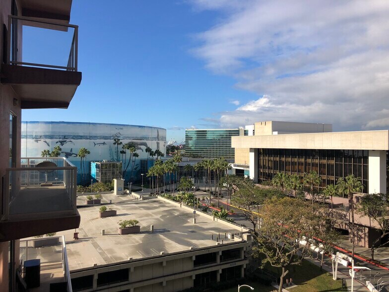 Building Photo - 388 E Ocean Blvd