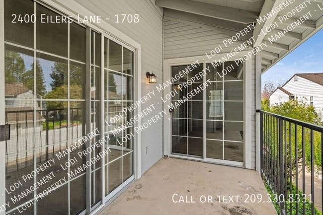 Building Photo - 2400 Eilers Ln