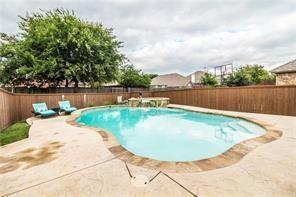 Building Photo - 6400 Brownstone Dr