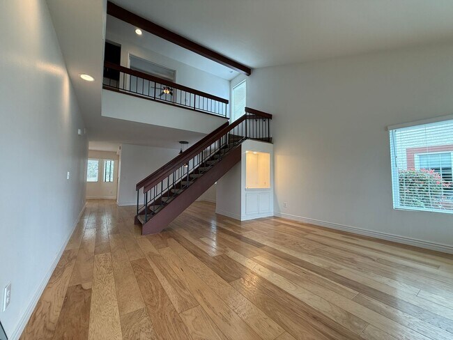 Building Photo - Spacious 4 Bedroom House with Large Fenced Yard! Landscaping Included! Two Car Garage!