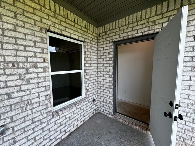 Building Photo - New Construction in great location