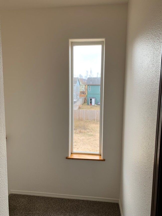 Building Photo - 3 Bdrm 1.5 Ba | Muldoon & Tudor area | AVA...