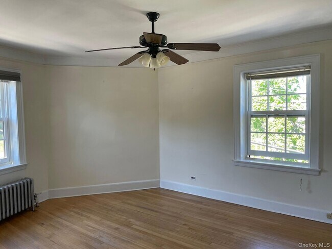 Building Photo - 139 Upper Croton Ave