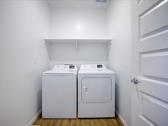 Building Photo - 4 Bedroom 2 Bathroom BRAND NEW HOME!