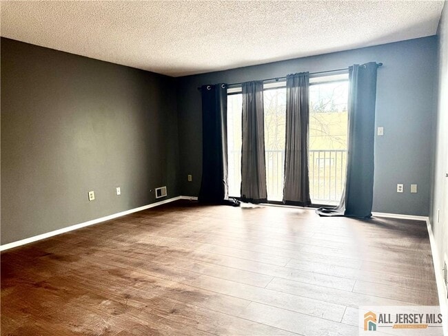 Building Photo - 31 Voscek Ct