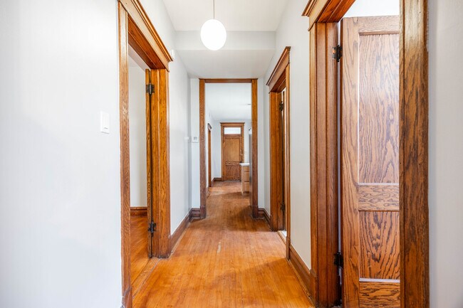 Building Photo - 2519 S Millard Ave