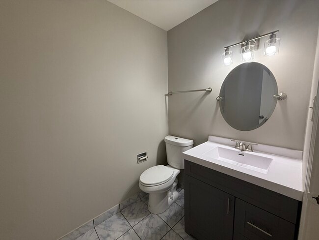 Building Photo - 371 Payson Cir