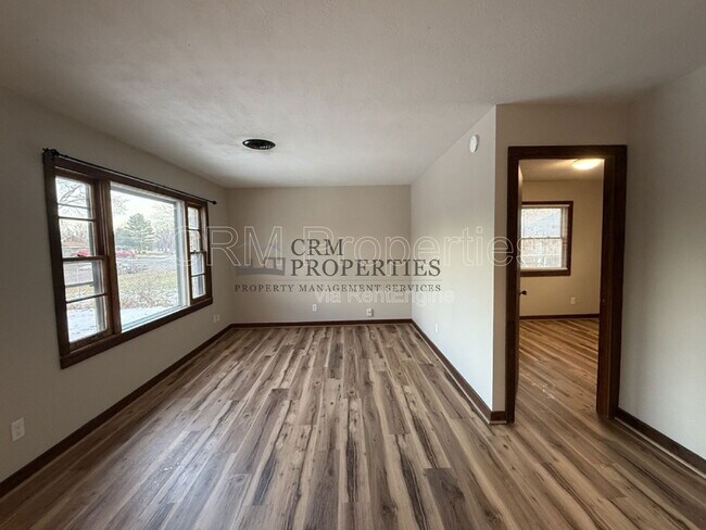 Building Photo - 805 Miami Blvd